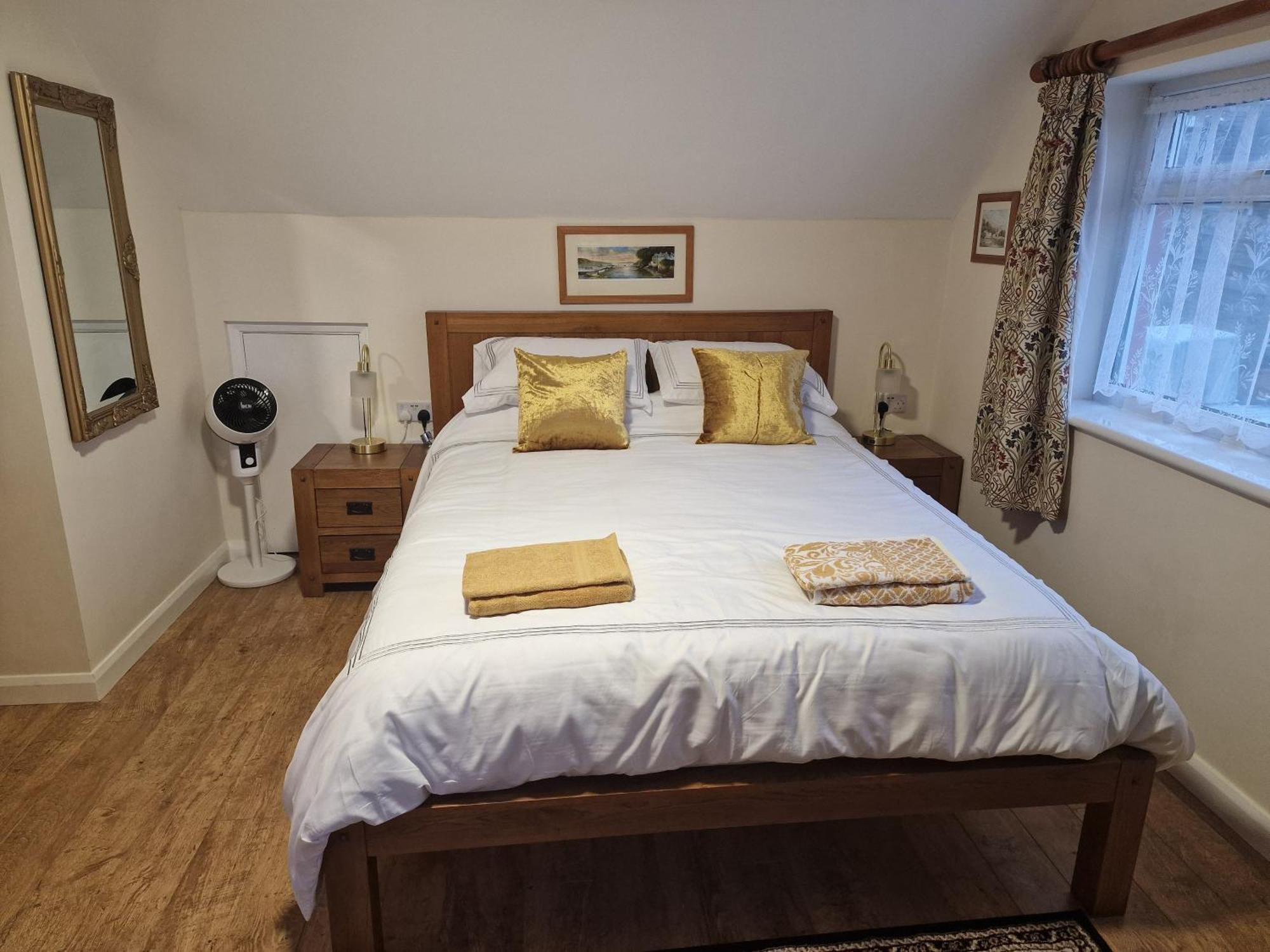 Woodvale Bungalow Little Haven Extérieur photo